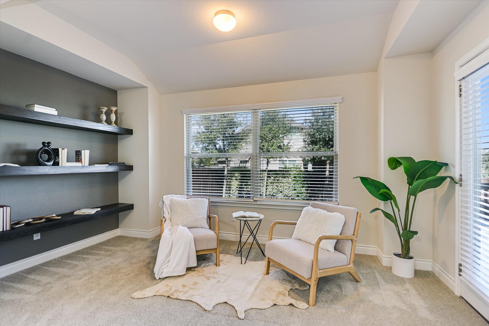 Image 19 of 34 For 104 Highfield St