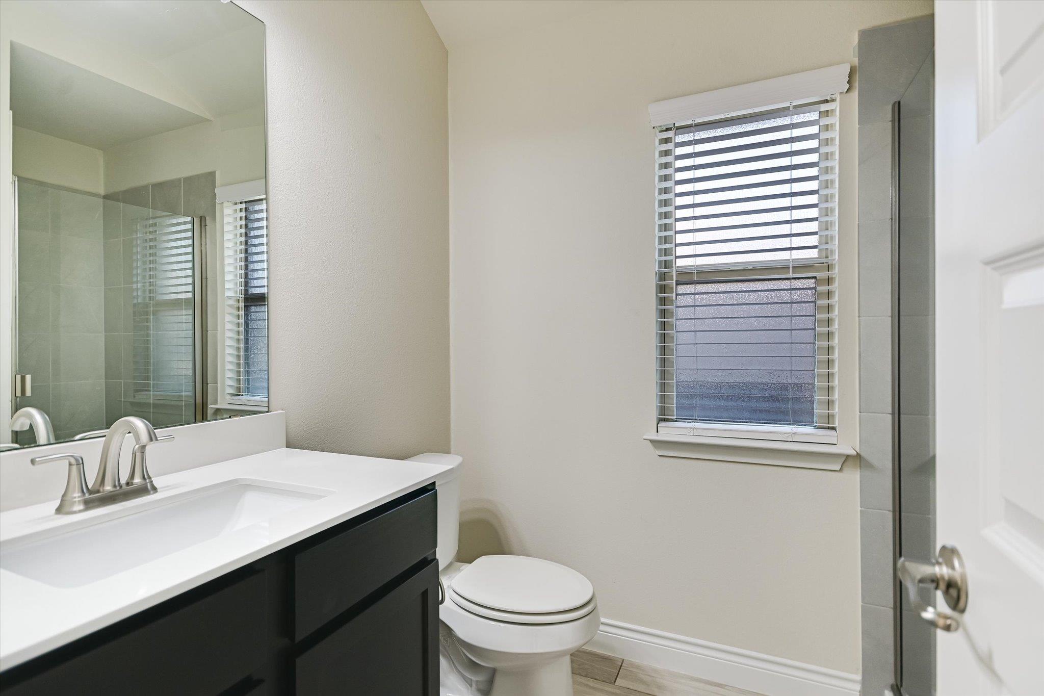 Image 27 of 34 For 104 Highfield St