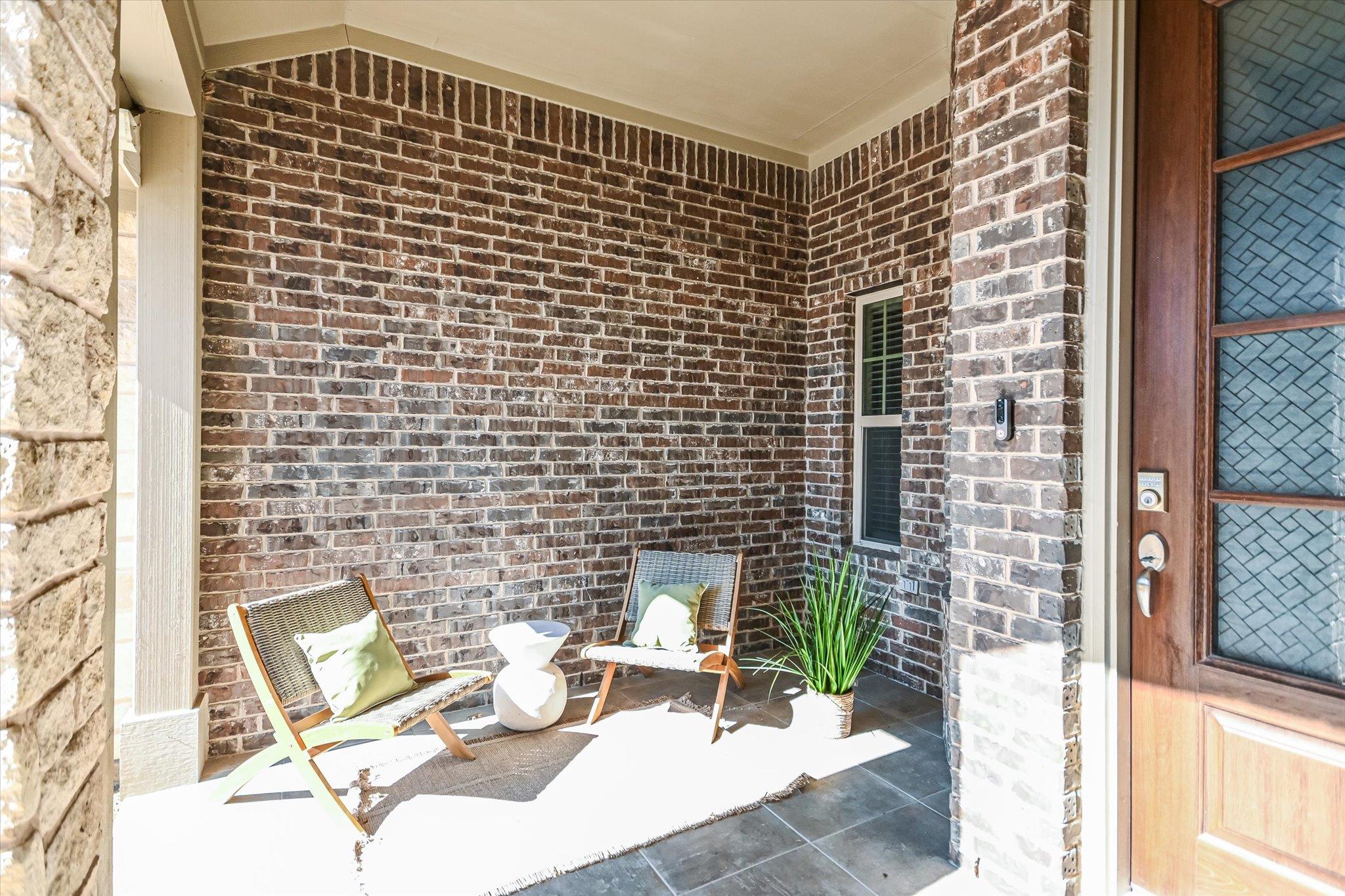 Image 3 of 34 For 104 Highfield St