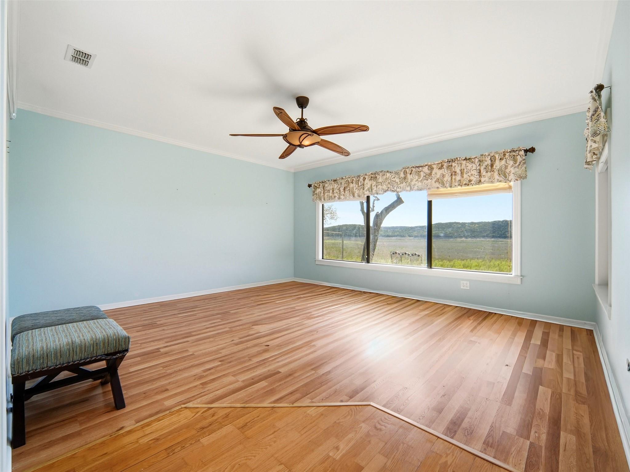 Image 16 of 38 For 159 Thornton Ln