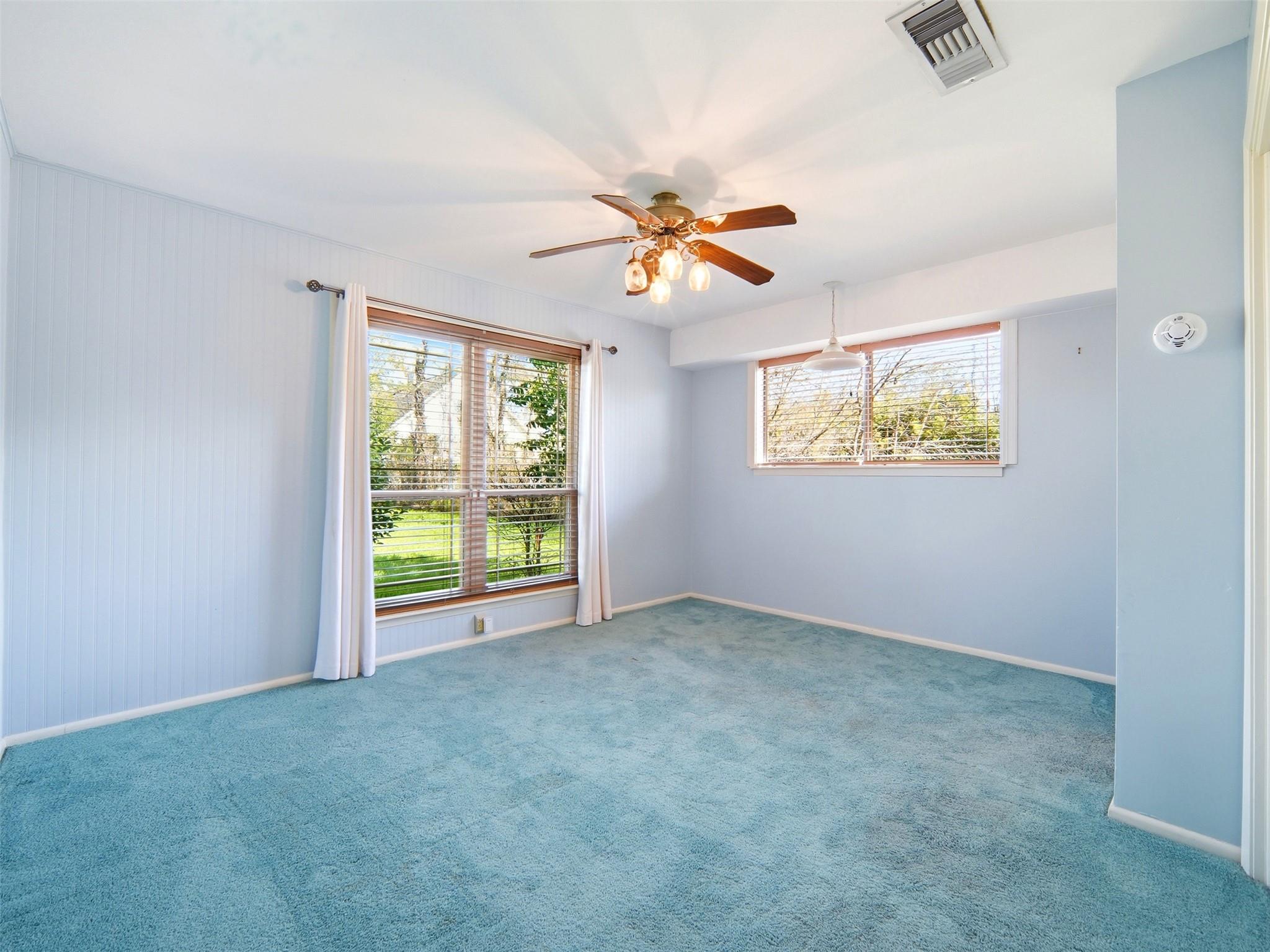 Image 20 of 38 For 159 Thornton Ln