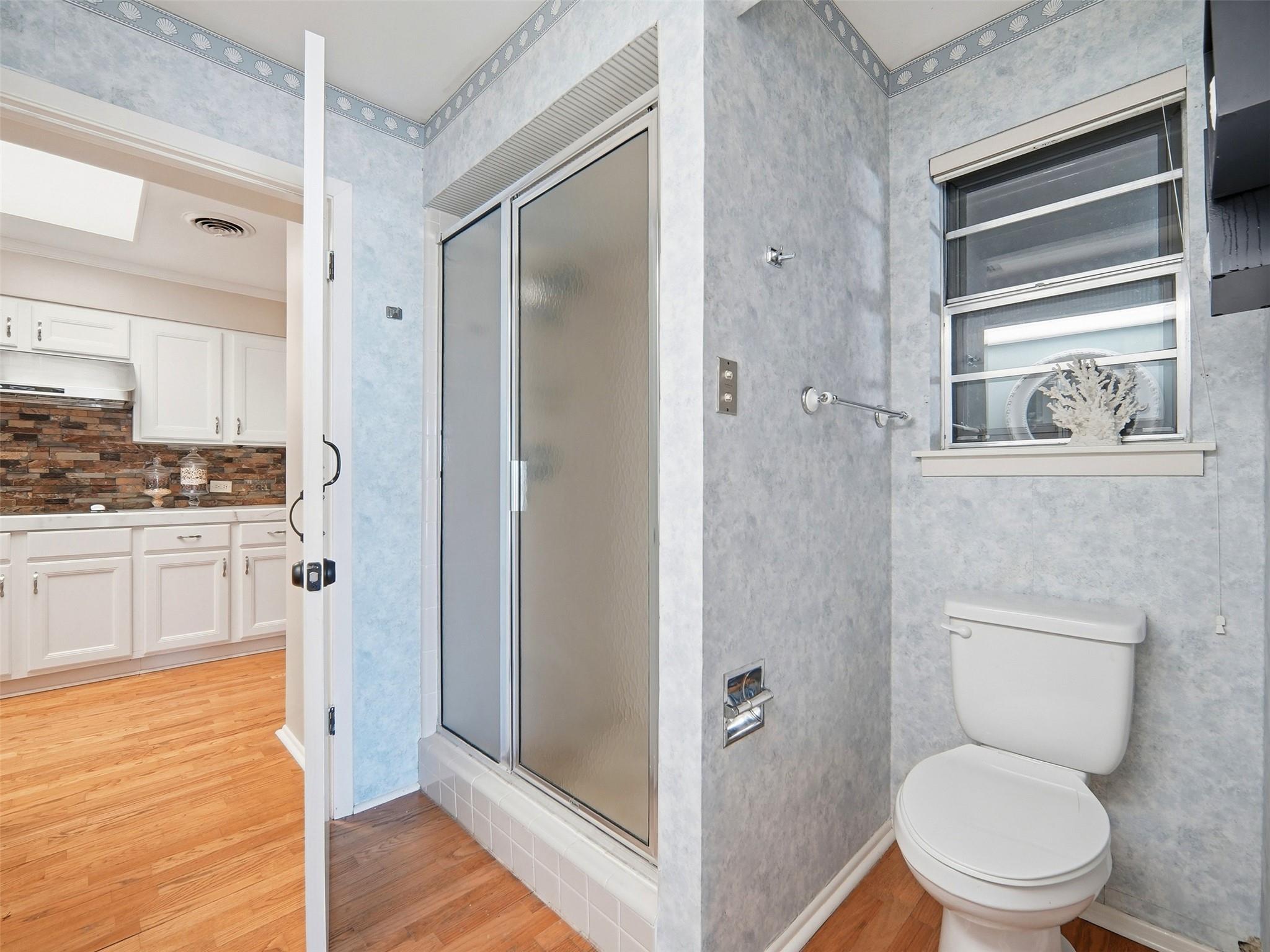 Image 25 of 38 For 159 Thornton Ln