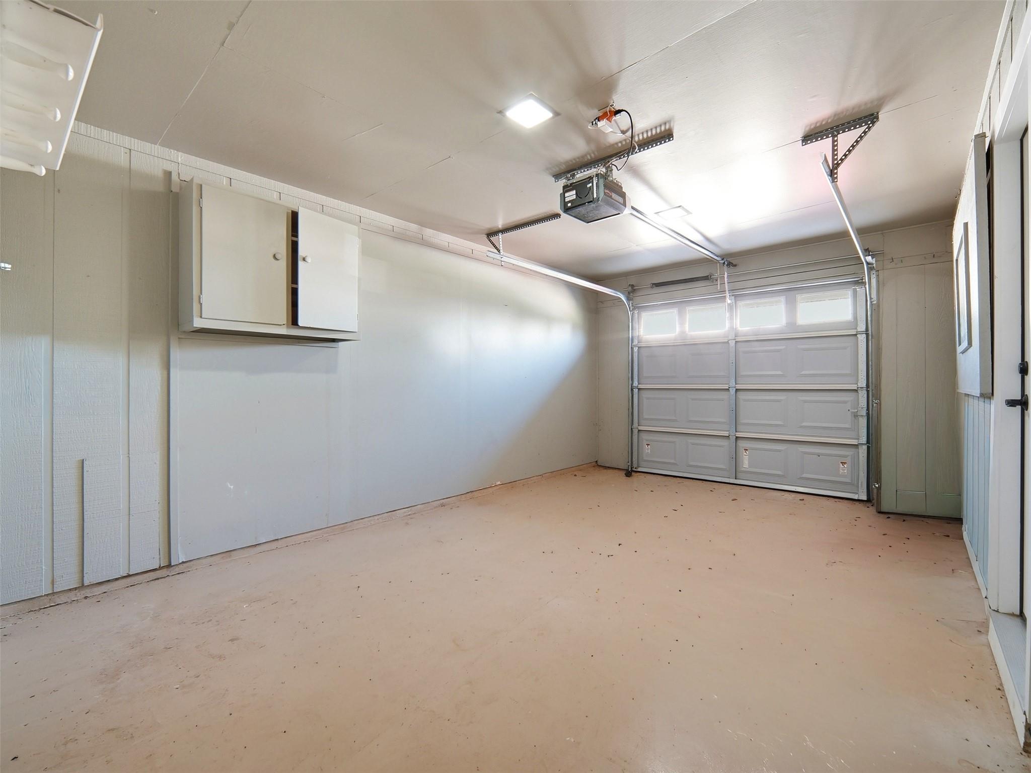 Image 26 of 38 For 159 Thornton Ln