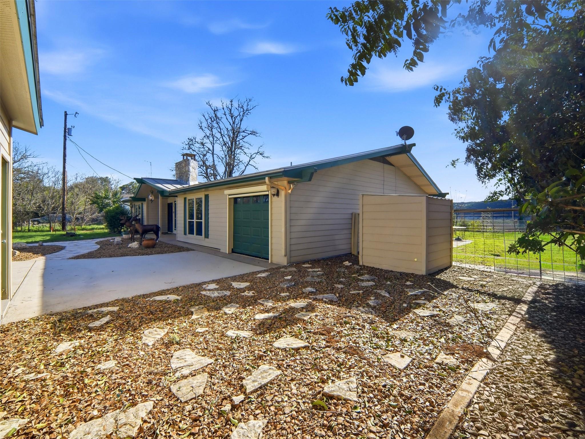 Image 29 of 38 For 159 Thornton Ln