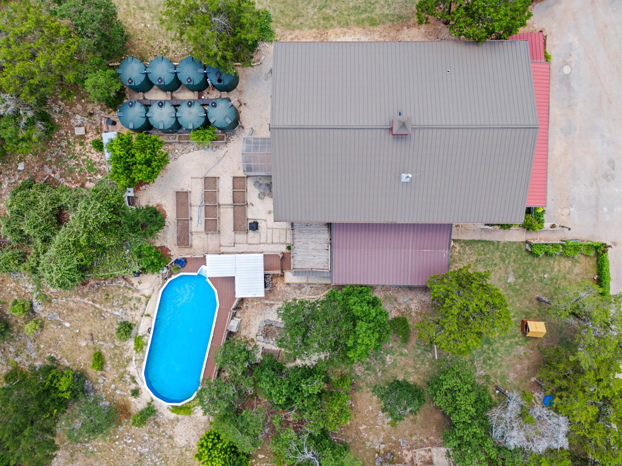 Image 37 of 40 For 320 Pecan 3  