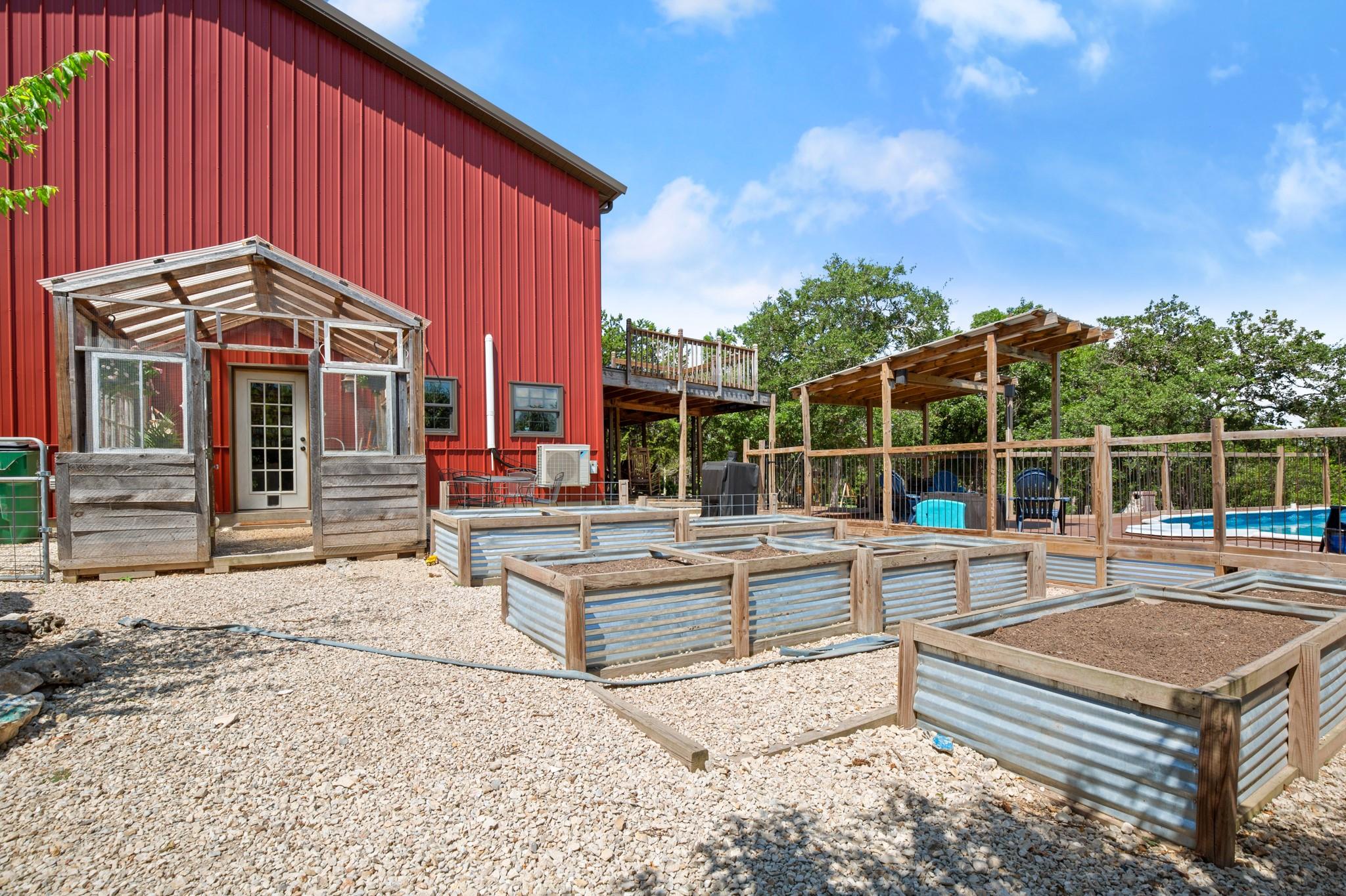 Image 39 of 40 For 320 Pecan 3  