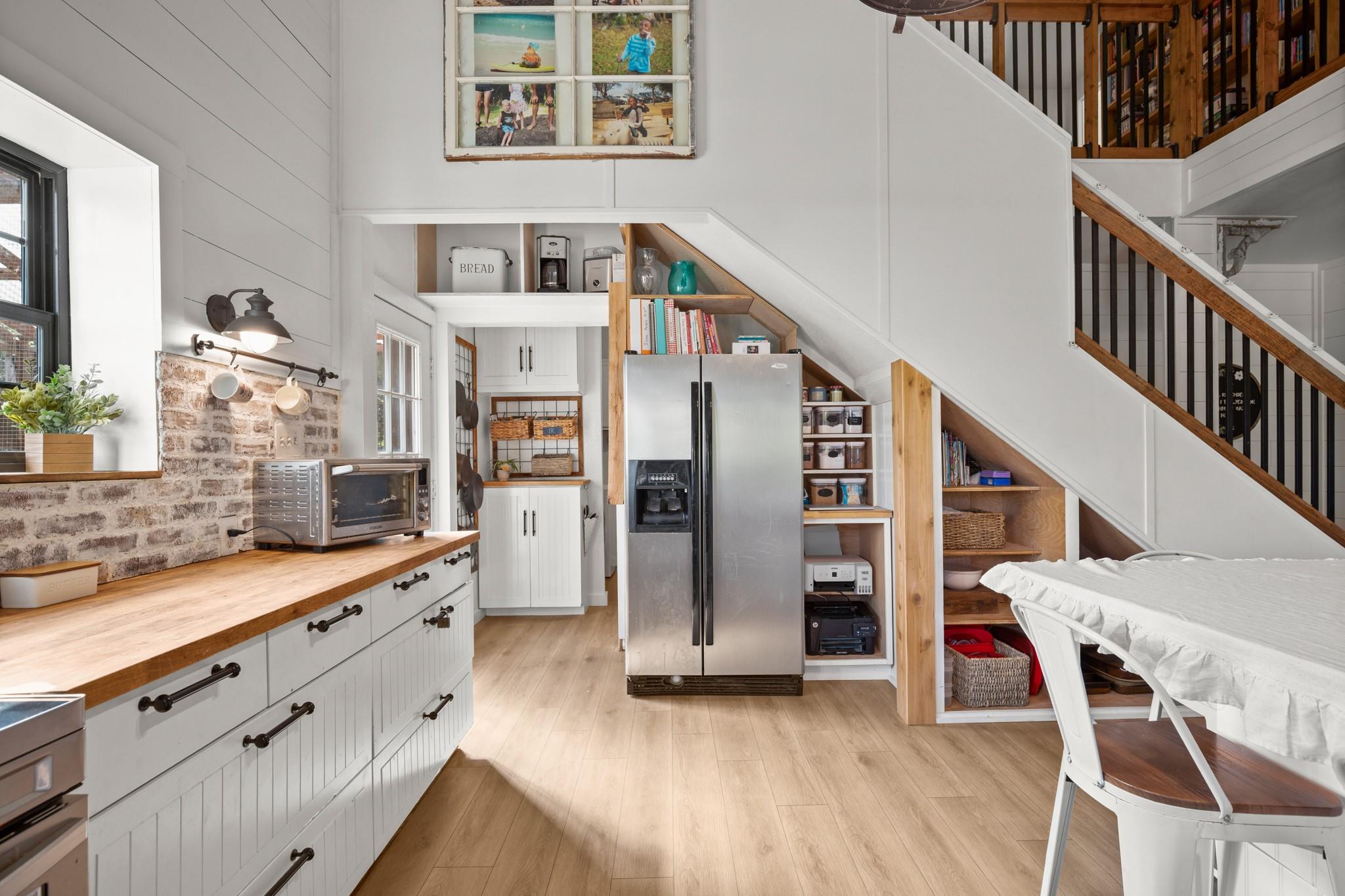 Image 5 of 40 For 320 Pecan 3  