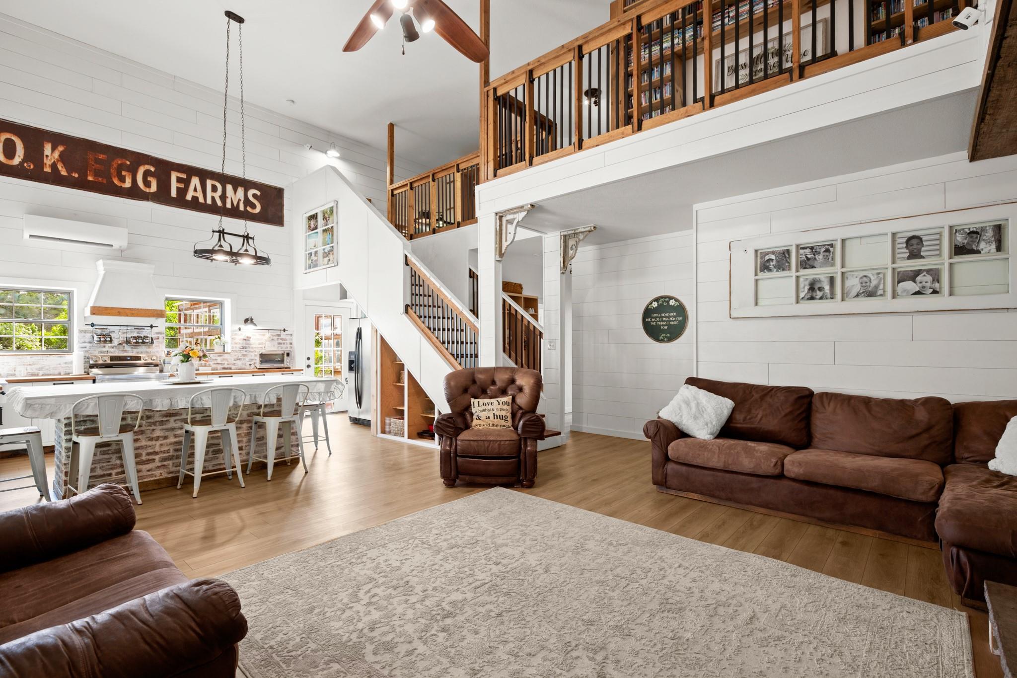 Image 8 of 40 For 320 Pecan 3  