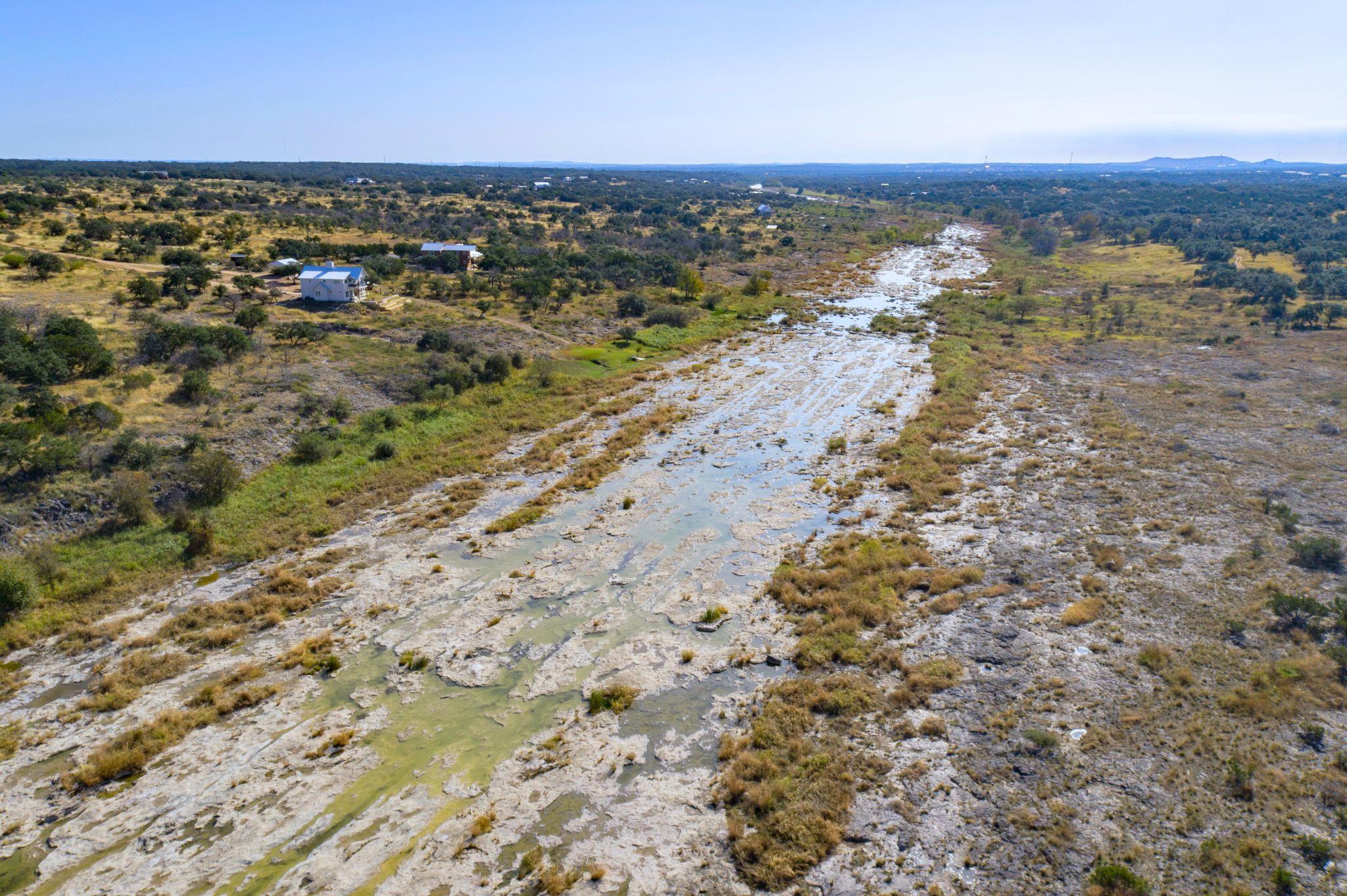 Image 16 of 37 For 620 Rio Vista Rd