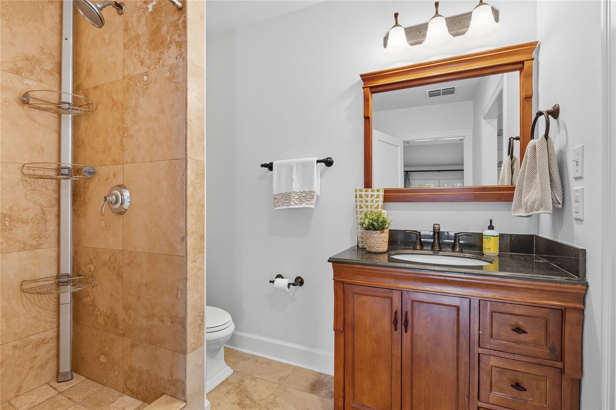 Image 24 of 35 For 3003 Burleson Rd