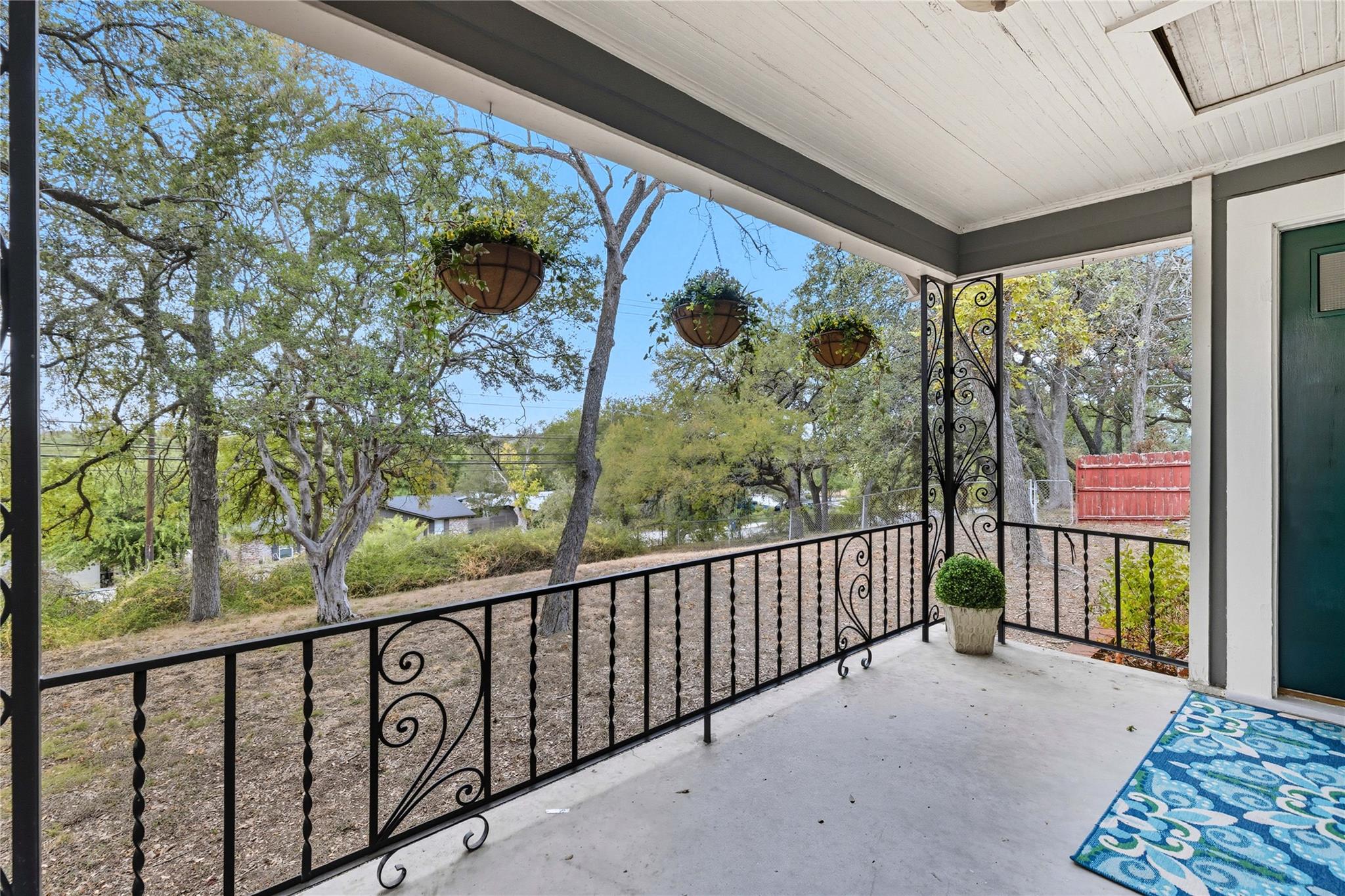 Image 7 of 35 For 3003 Burleson Rd