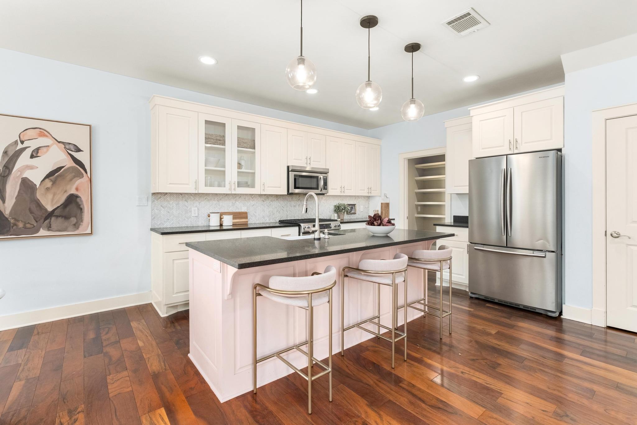 Image 10 of 32 For 3612 Oakmont Blvd