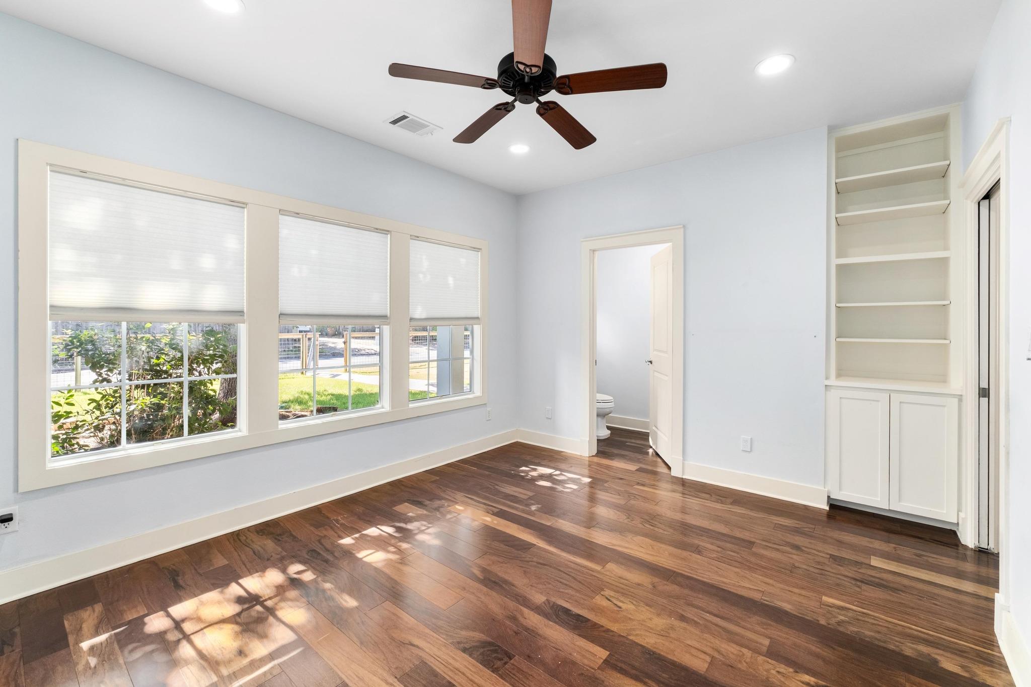 Image 15 of 32 For 3612 Oakmont Blvd