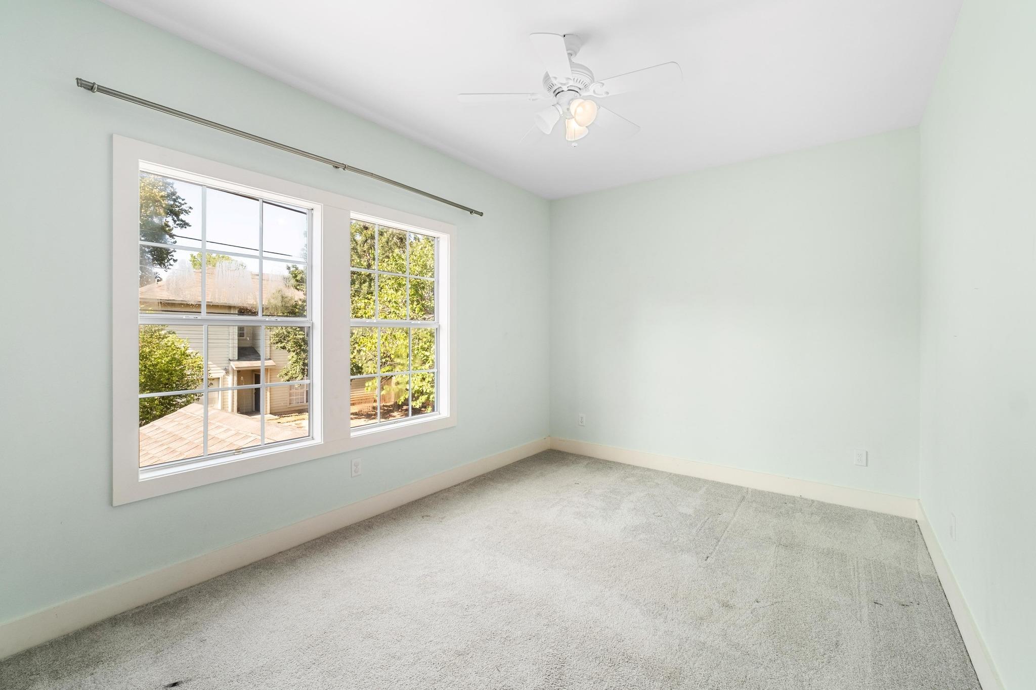 Image 24 of 32 For 3612 Oakmont Blvd