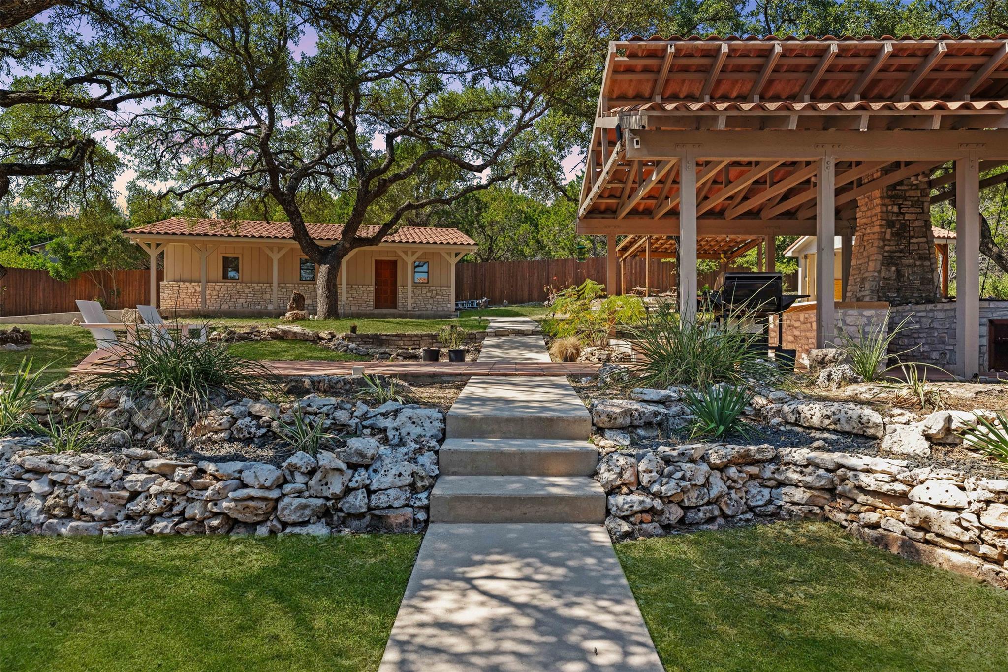 Image 24 of 33 For 789 Barbara Dr