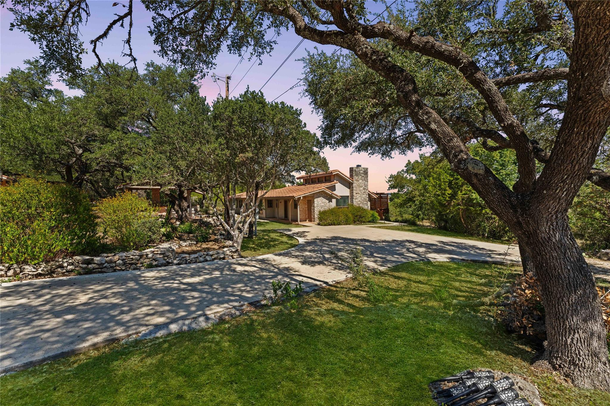 Image 6 of 33 For 789 Barbara Dr