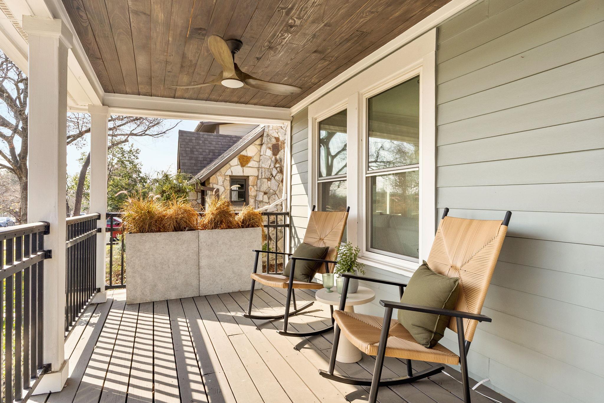 Image 2 of 40 For 4312 Rosedale Ave