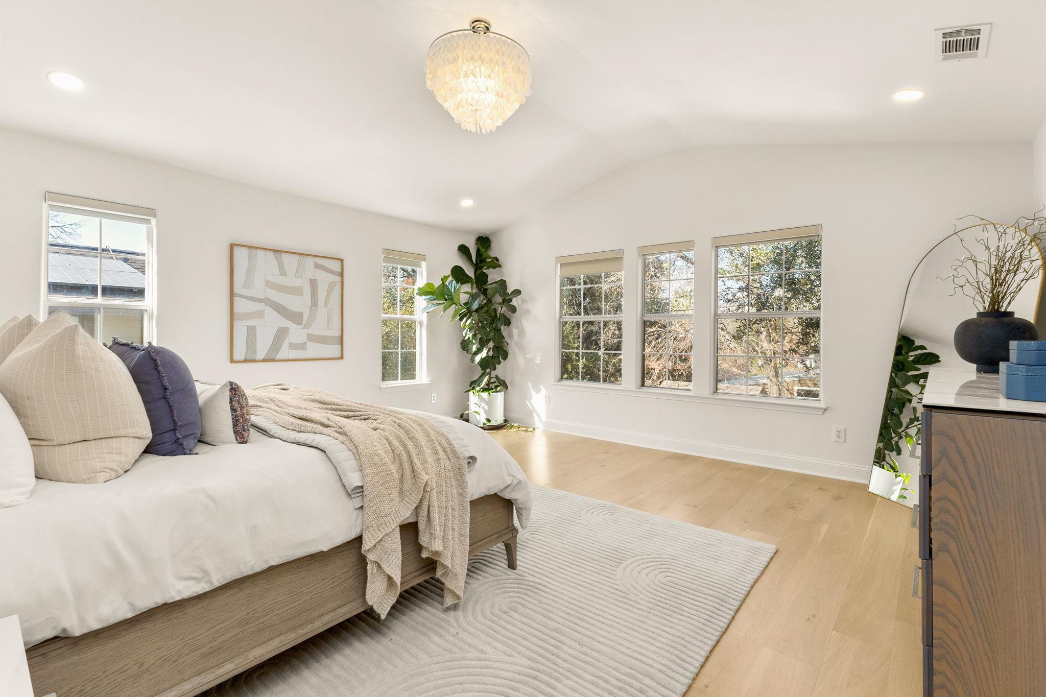 Image 7 of 40 For 4312 Rosedale Ave