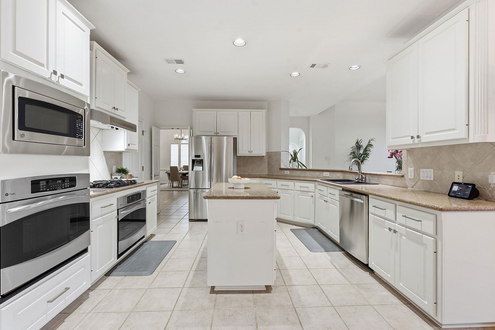 Image 10 of 40 For 10201 Dianella Ln