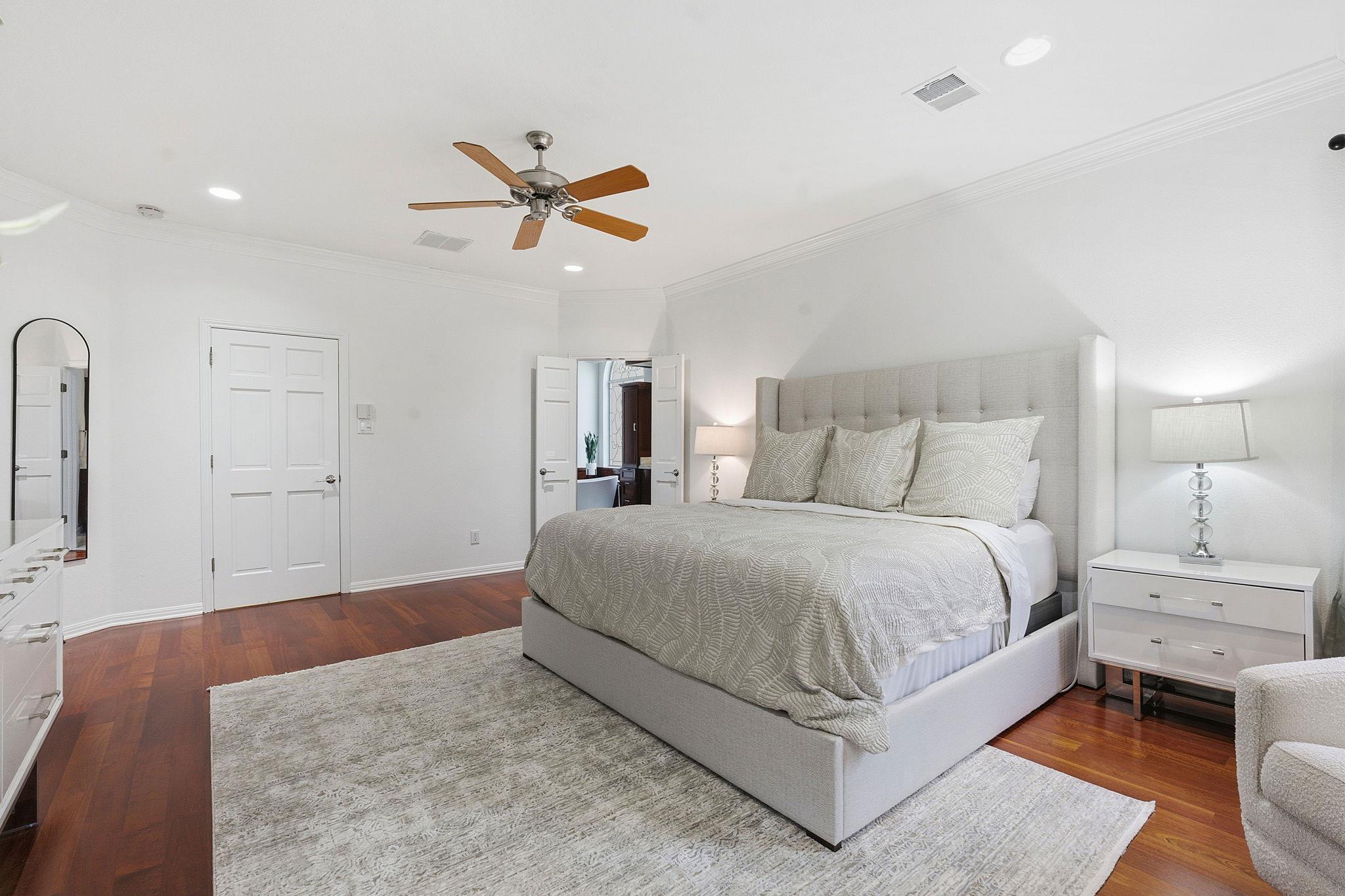 Image 16 of 40 For 10201 Dianella Ln