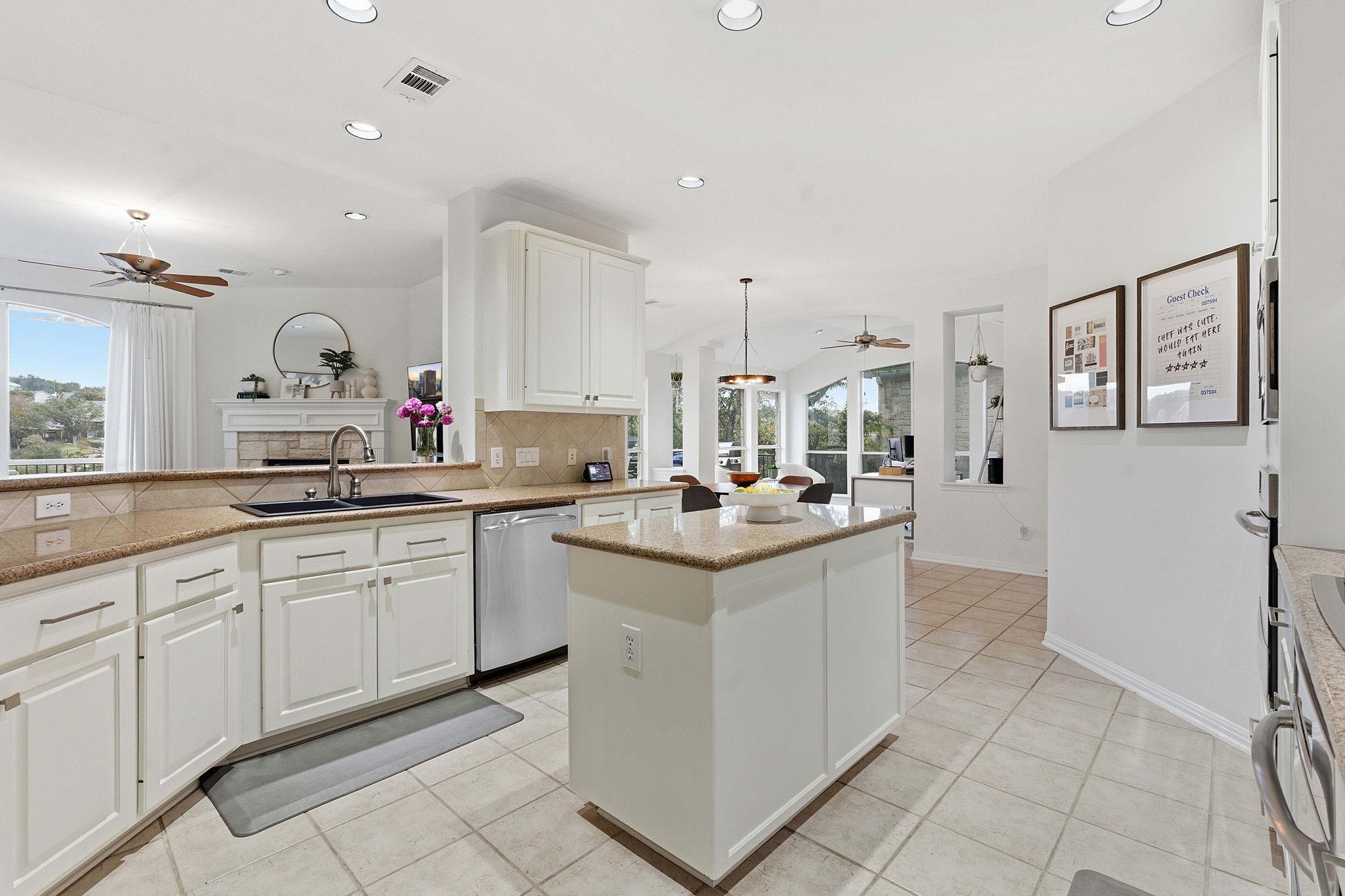 Image 9 of 40 For 10201 Dianella Ln