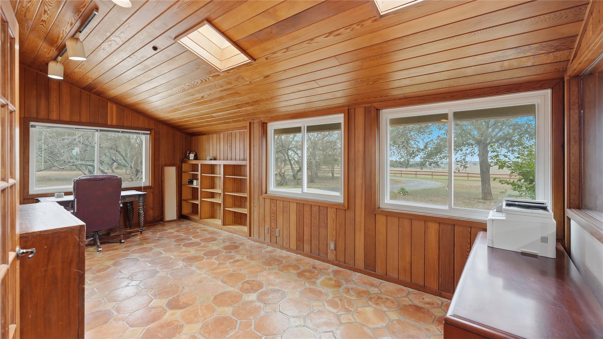 Image 17 of 40 For 1211 Leissner School Rd