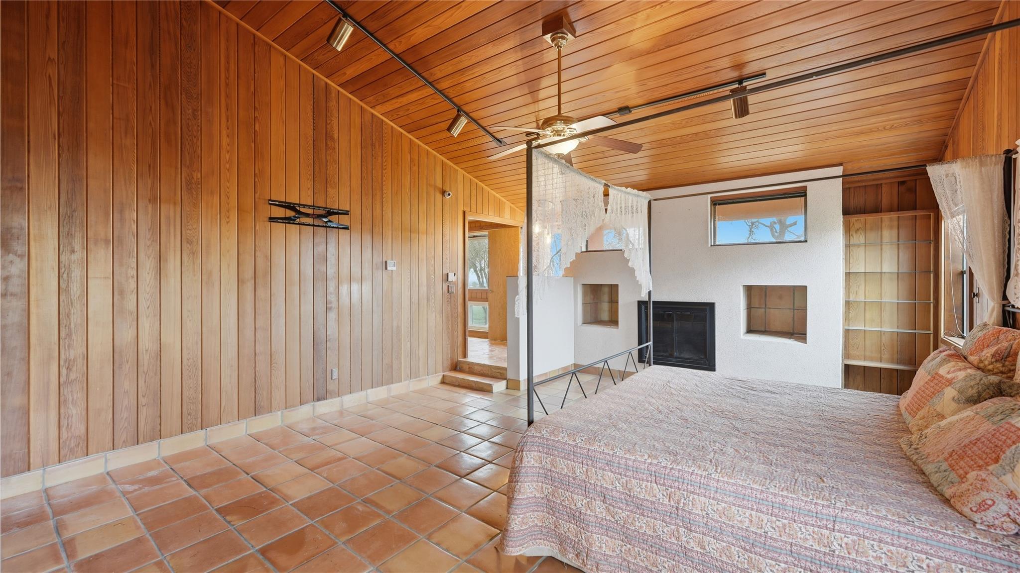 Image 31 of 40 For 1211 Leissner School Rd