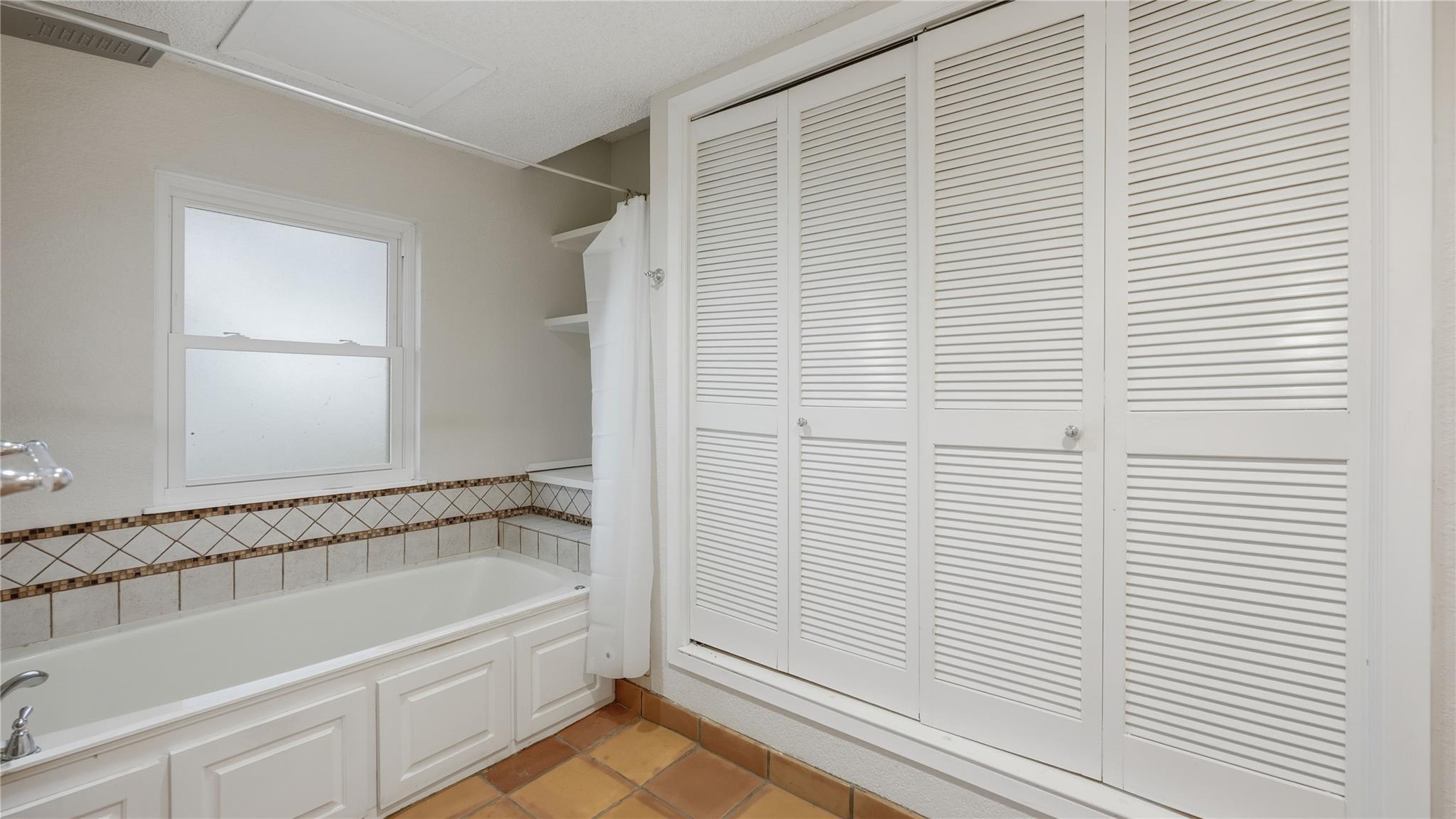 Image 33 of 40 For 1211 Leissner School Rd