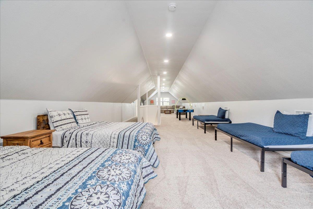 Image 25 of 39 For 302 Guadalupe River Dr