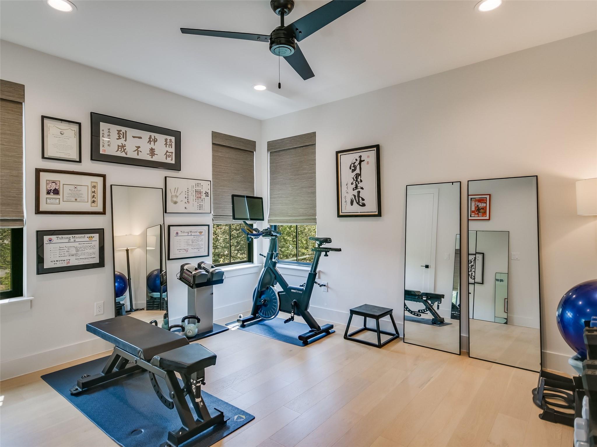 Image 14 of 26 For 2604 Addison Ave