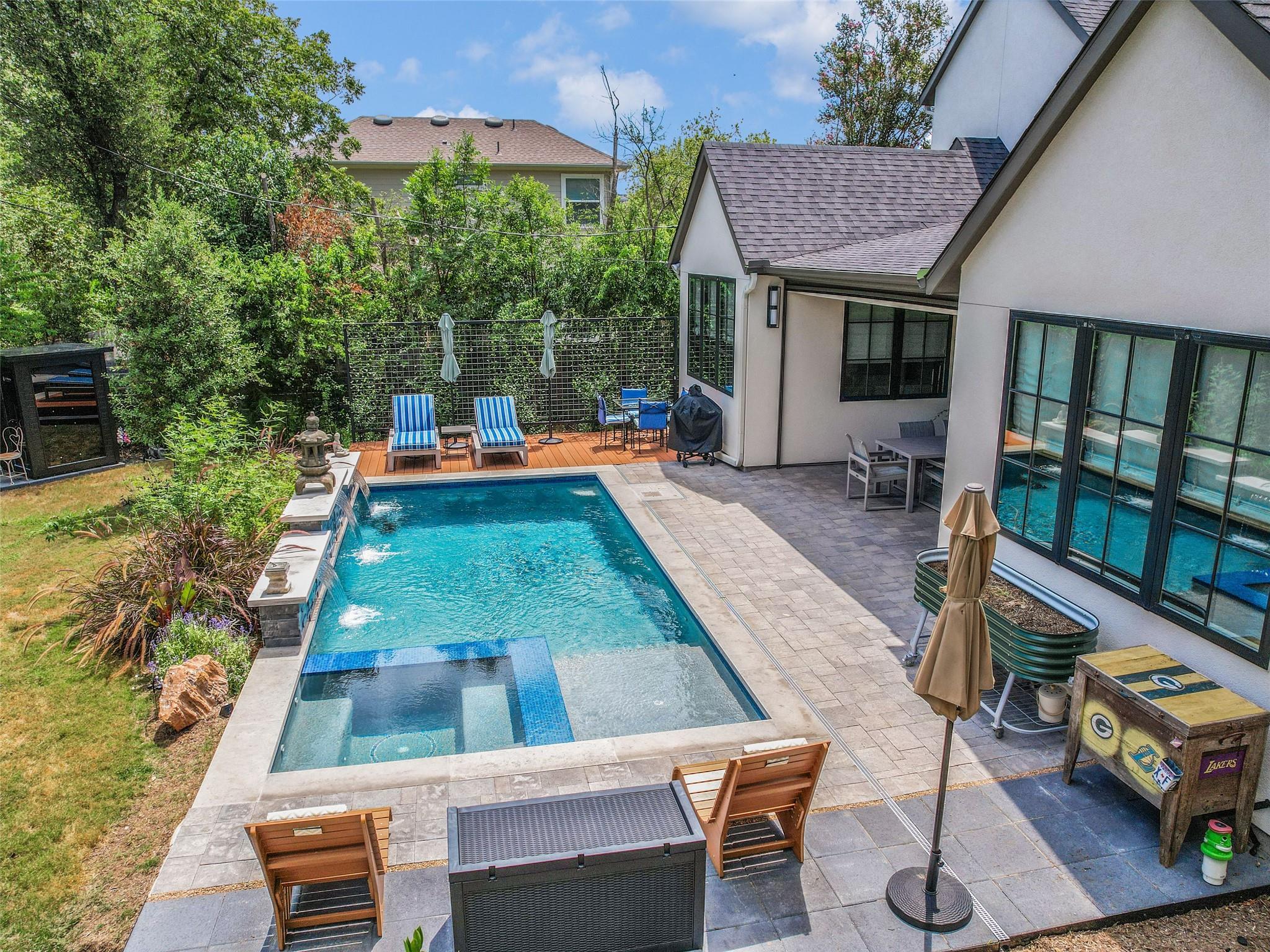 Image 23 of 26 For 2604 Addison Ave