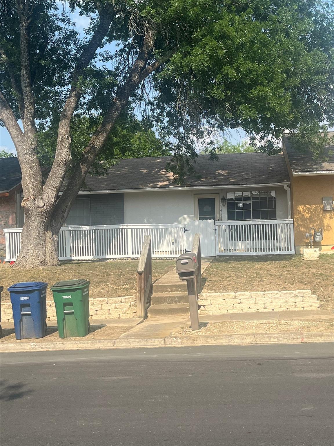Image 2 of 17 For 11414 Spring Trail St
