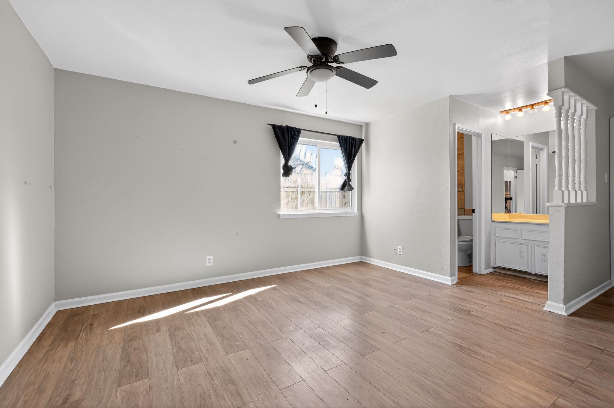 Image 5 of 10 For 220 Mockingbird Ln