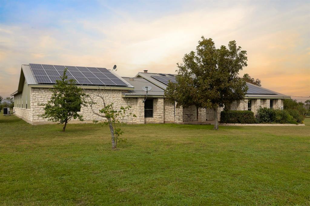 Details for 1957 County Road 107, Hutto, TX 78634