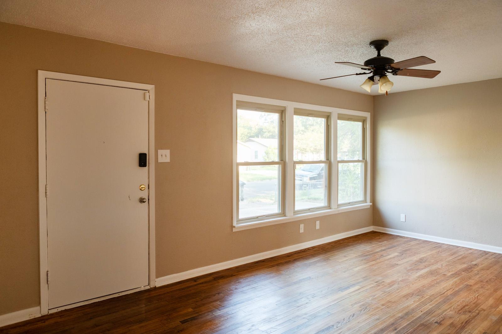 Image 4 of 20 For 408 Goodnight Dr