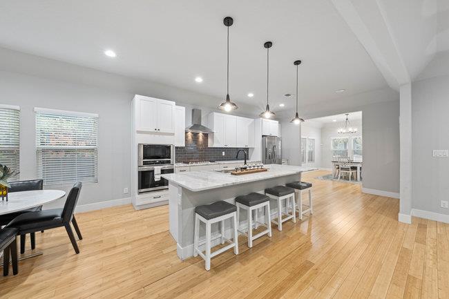 Image 12 of 31 For 422 Woodlawn Ave