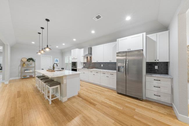 Image 13 of 31 For 422 Woodlawn Ave