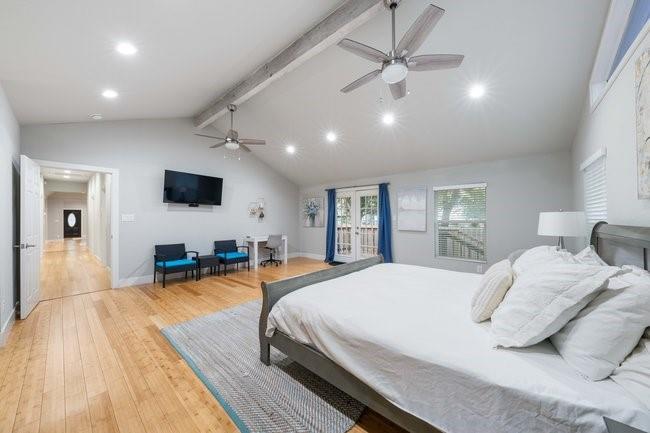 Image 20 of 31 For 422 Woodlawn Ave