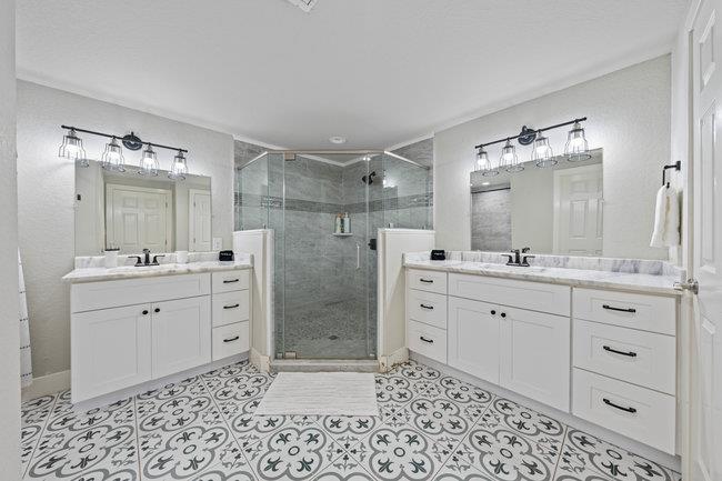 Image 21 of 31 For 422 Woodlawn Ave