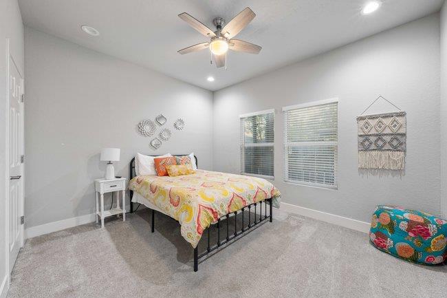 Image 28 of 31 For 422 Woodlawn Ave