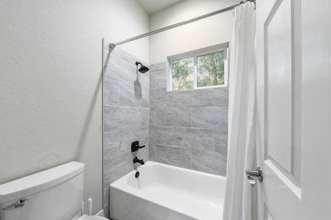 Image 30 of 31 For 422 Woodlawn Ave