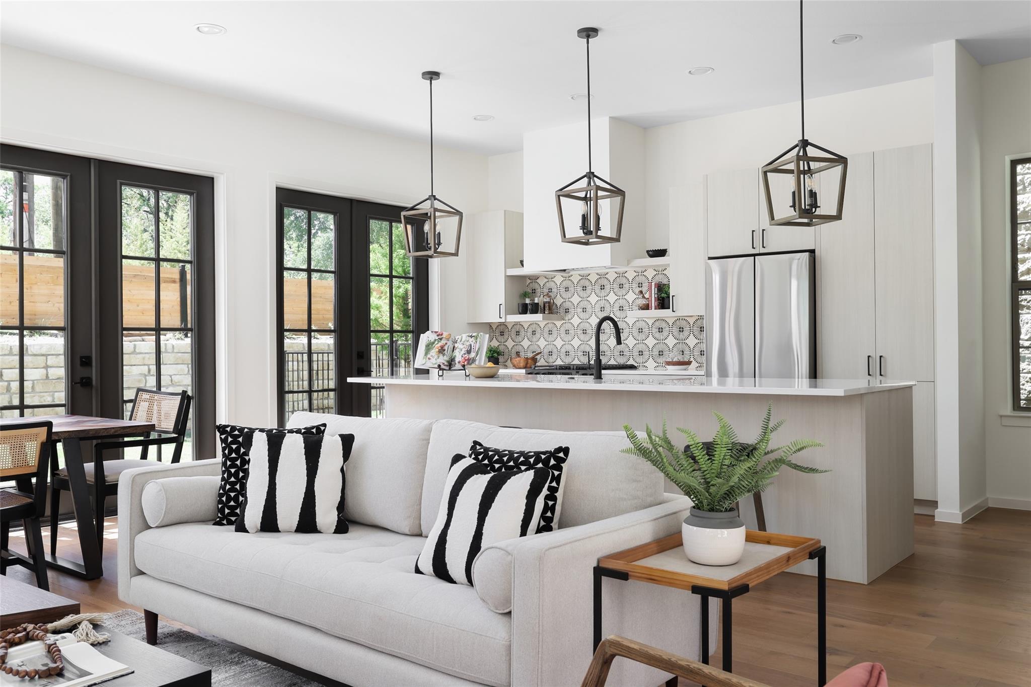 Image 12 of 38 For 3500 Pecan Springs Rd 10