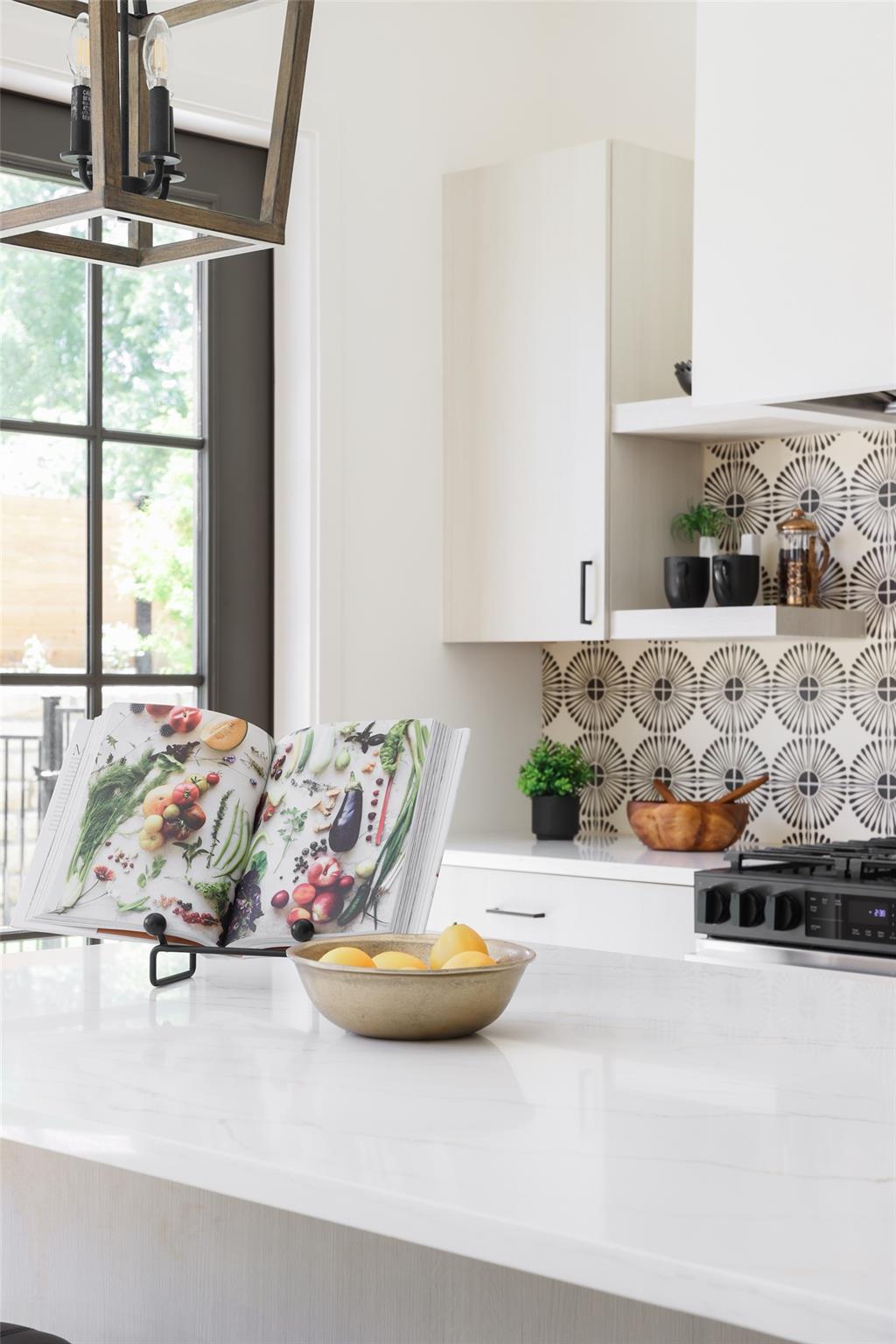 Image 18 of 38 For 3500 Pecan Springs Rd 10