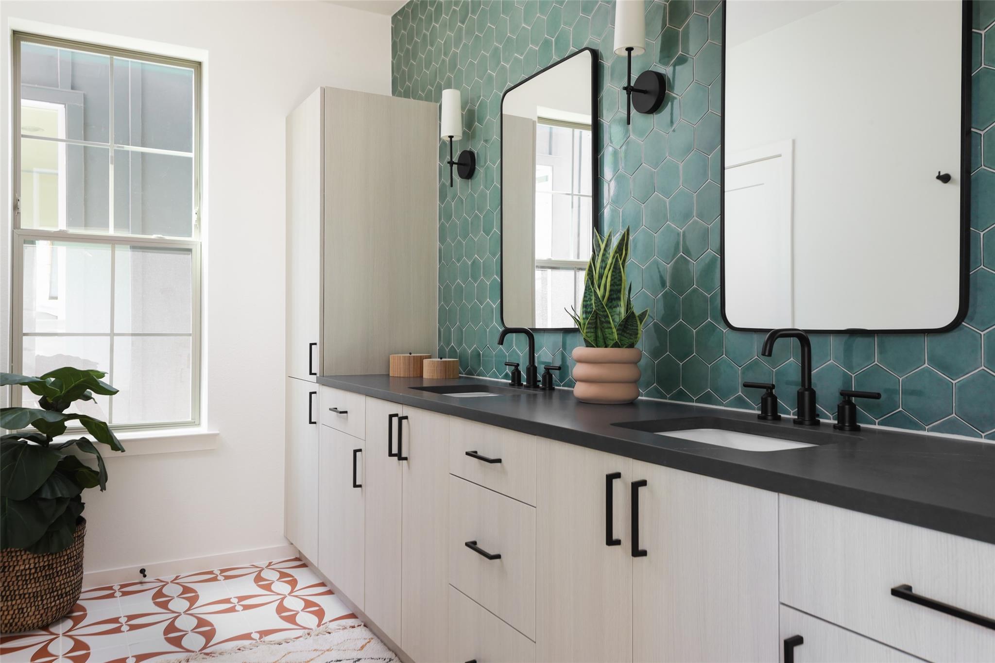 Image 31 of 38 For 3500 Pecan Springs Rd 10