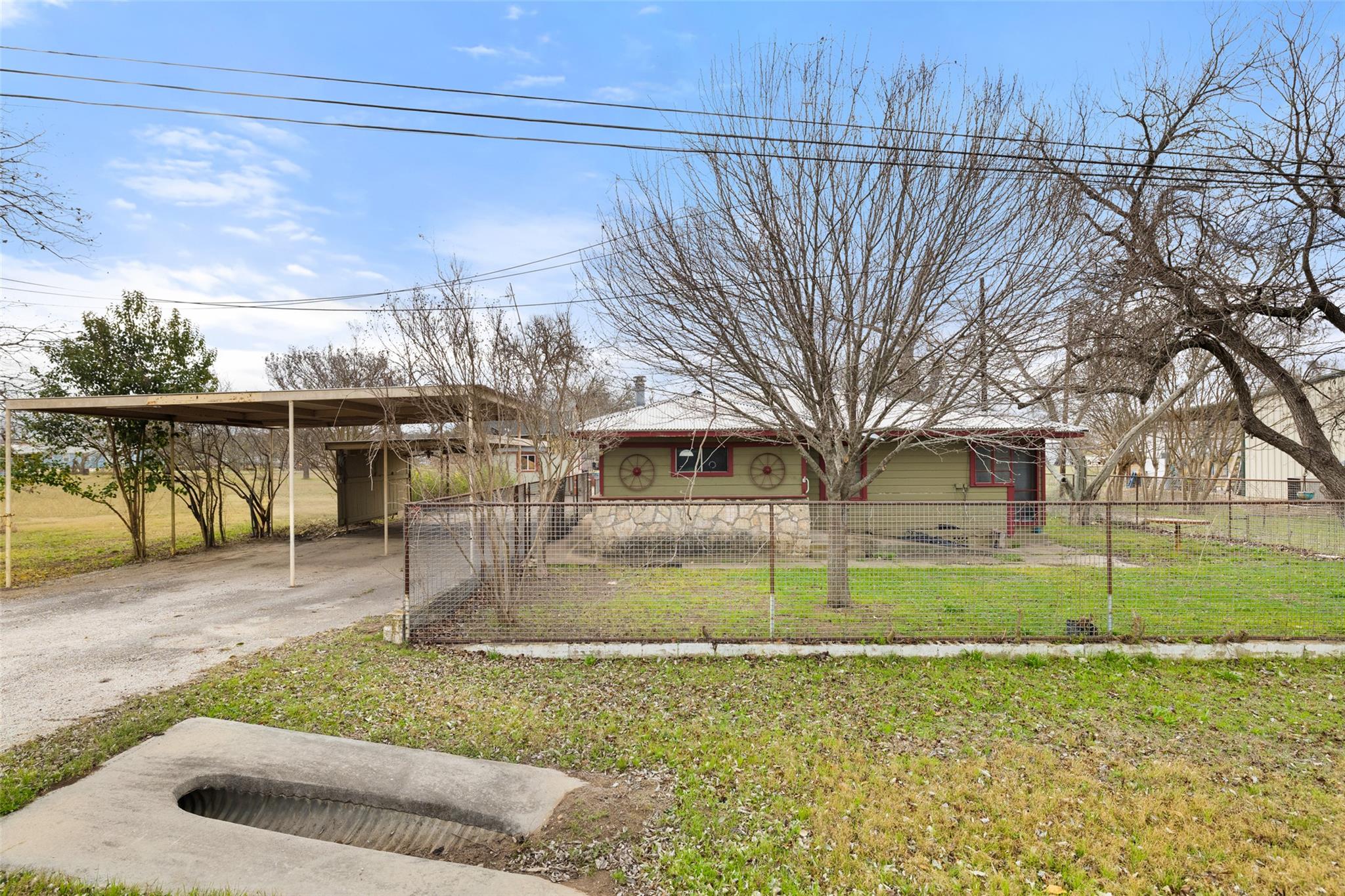 Image 3 of 10 For 625 Ranch Road 165