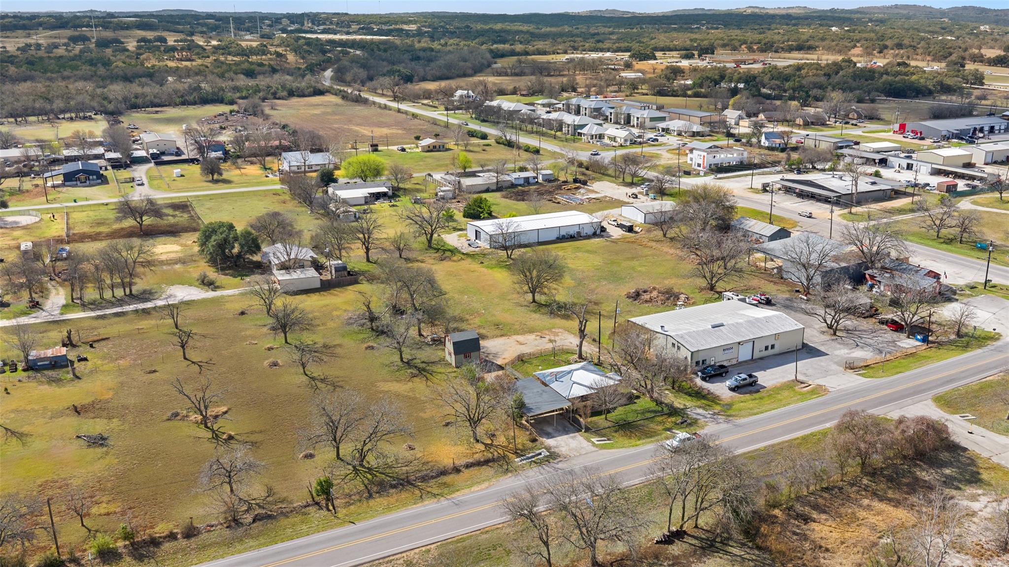 Image 4 of 10 For 625 Ranch Road 165