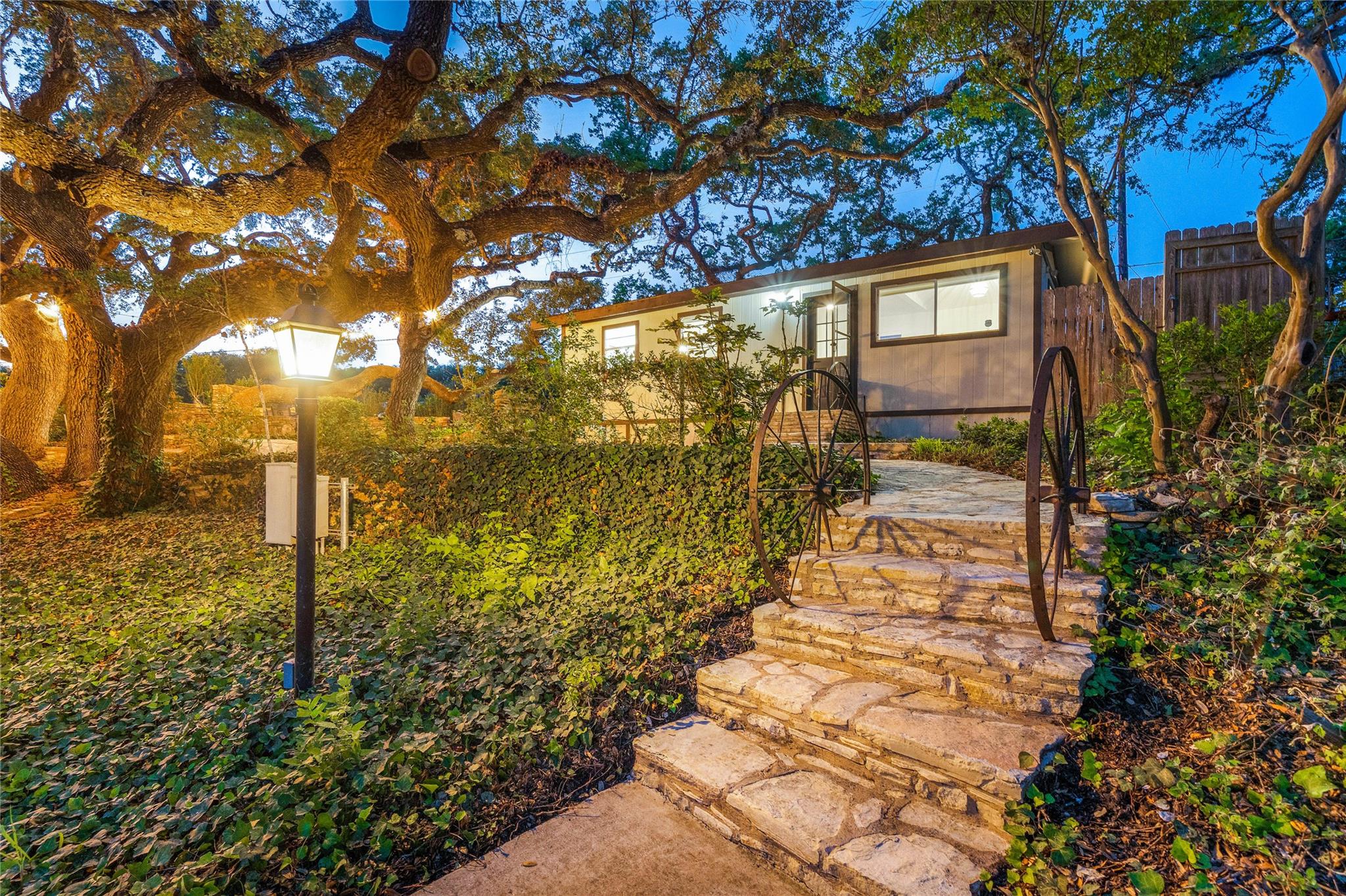 Image 39 of 40 For 1180 Purple Sage