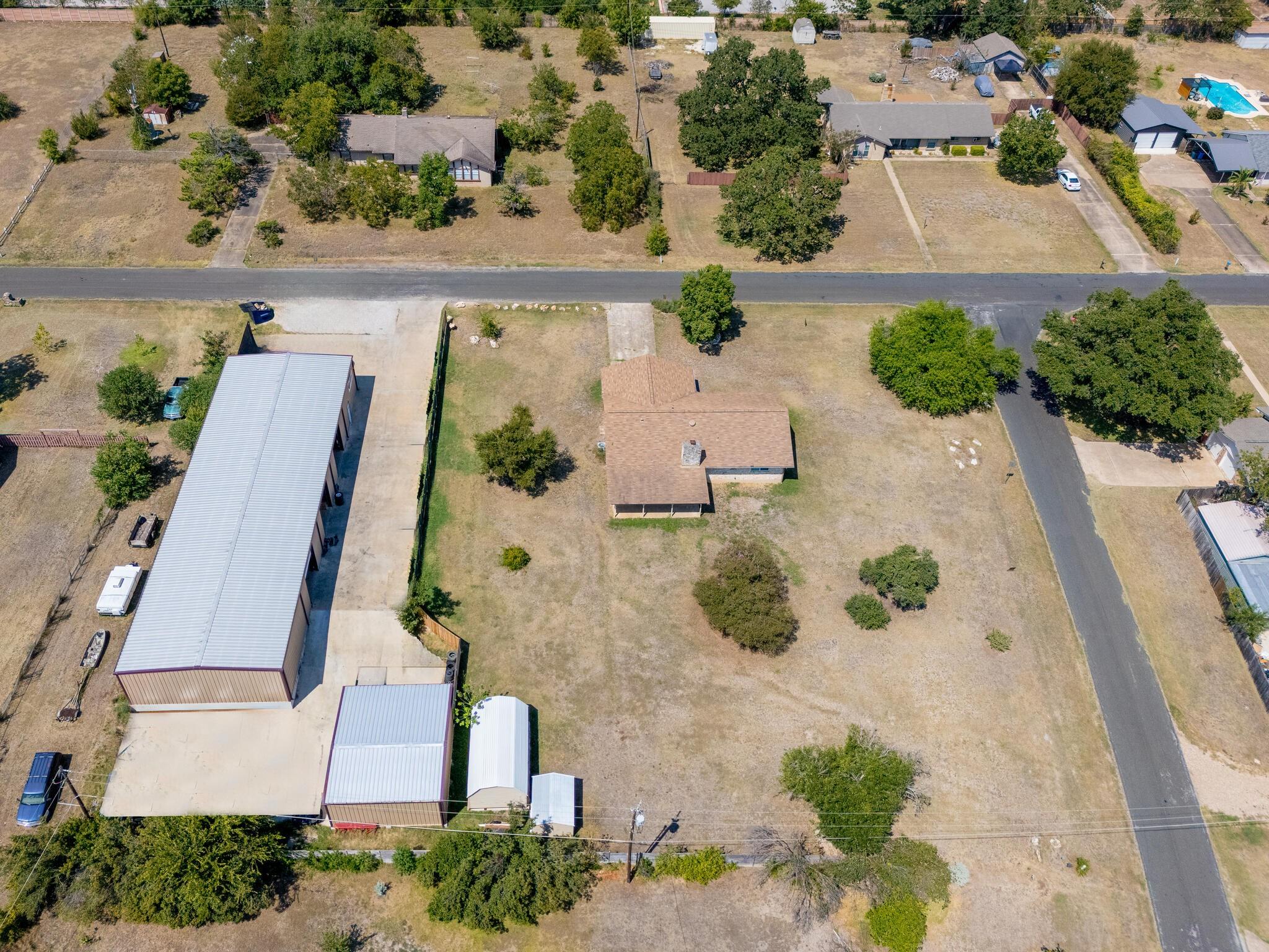 Image 4 of 40 For 1612 Shenandoah Dr