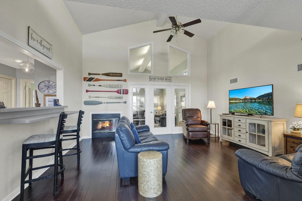Image 21 of 40 For 1518 Lakeside Dr W