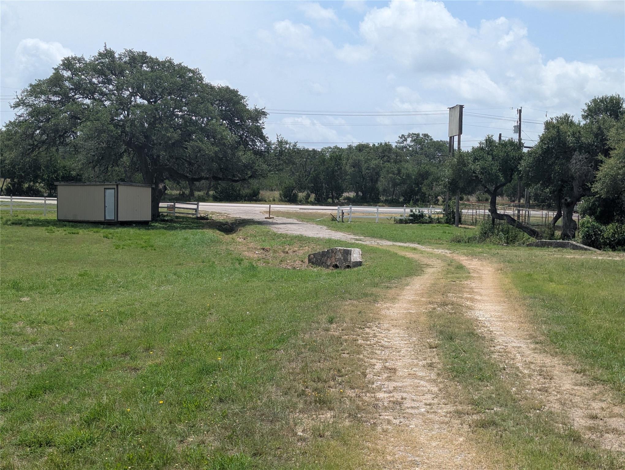 Image 10 of 18 For 1917 N Us Hwy 281